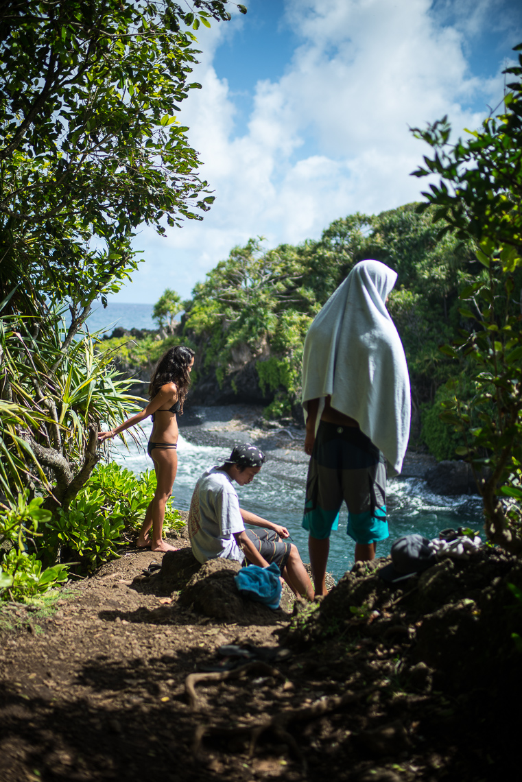 Cliff jumping - Maui - robstarkphotography.com